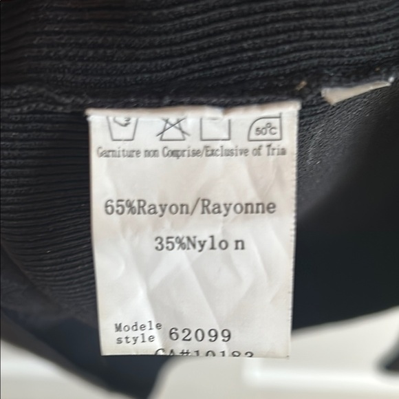 Cartise Statement Black Embellished Floral Sequin Fitted Long Sleeve Top, size M - Picture 5 of 10